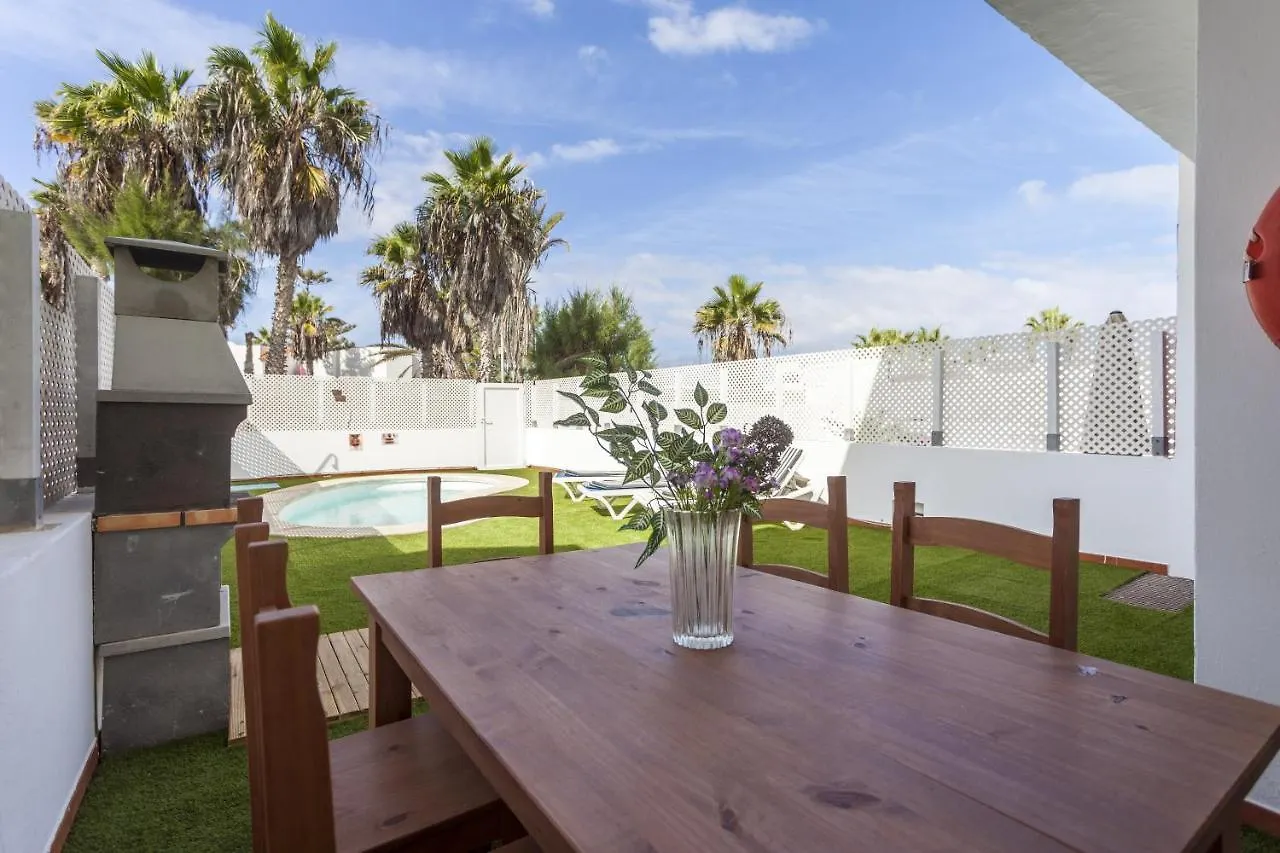 Galera Beach Boutique Art Villas With Private Pools, Free Wifi & Bbq, Corralejo By Amazzzing Travel 0*,