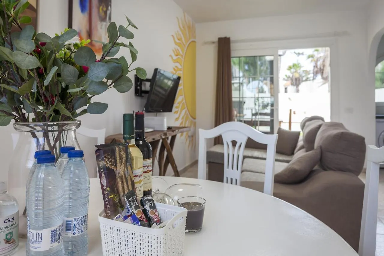 Galera Beach Boutique Art Villas With Private Pools, Free Wifi & Bbq, Corralejo By Amazzzing Travel 0*,  Spanien