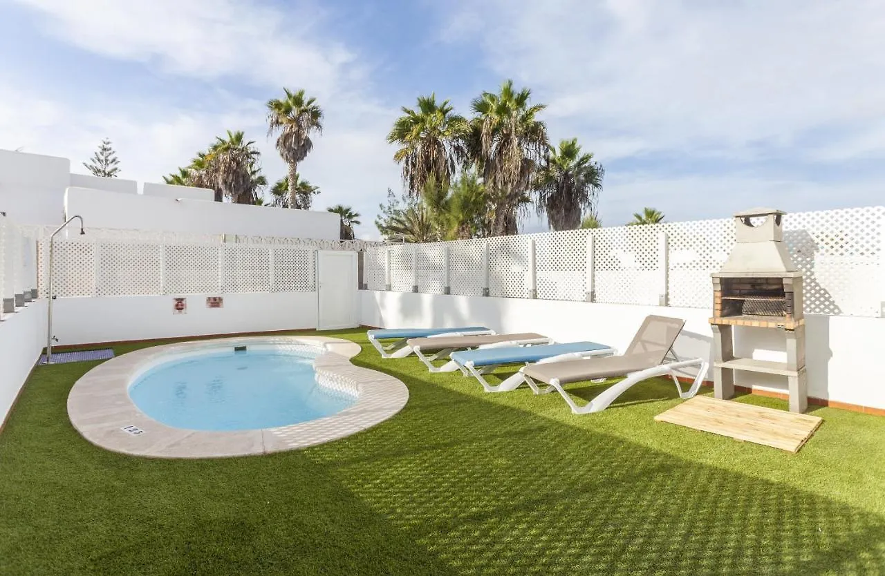 Galera Beach Boutique Art Villas With Private Pools, Free Wifi & Bbq, Corralejo By Amazzzing Travel
